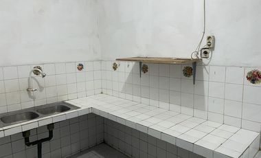 Disewakan Rumah 1 1/2 Lantai Kutisari Surabaya