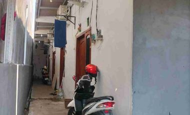 Kos Tambak Nedokan Ayu, Belakang Kantor BPN Surabaya 2 & Kampus UPN