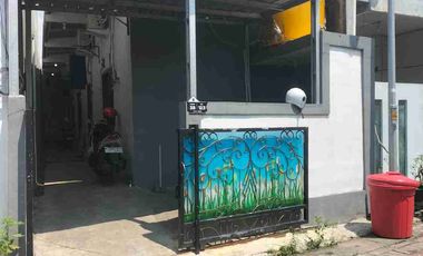 Kos Tambak Nedokan Ayu, Belakang Kantor BPN Surabaya 2 & Kampus UPN