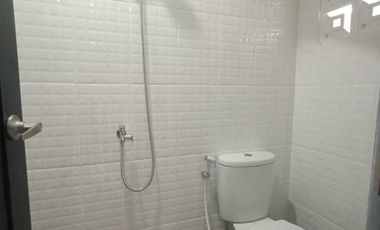 DIJUAL CEPAT RUMAH 2 LANTAI DALAM CLUSTER LOKASI GAMPING SLEMAN DEKAT UMY