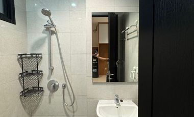 Disewakan Condo House Furnish Termurah di Green Royal Jakarta Barat (Par028)