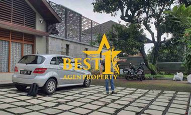 Murah!!Rumah mewah di Mainroad Dago, Bandung
