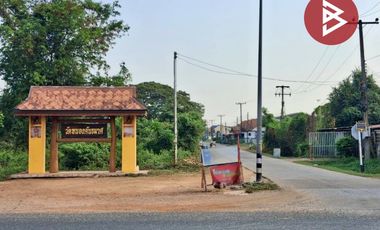ขายด่วนบ้านเดี่ยว เนื้อที่ 63 ตร.วา ใกล้เมืองอุตรดิตถ์ เข้าซอยไม่ลึก สภาพดี รีโนเวทใหม่