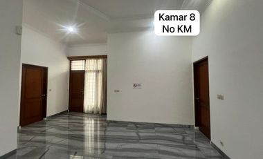 6 Bedroom + 1 Study Room House at Patra Kuningan – available Jun2026