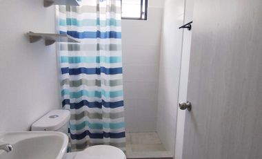 Alquilo casa en Villa Blanca