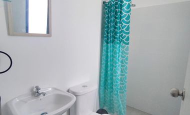 Alquilo casa en Villa Blanca