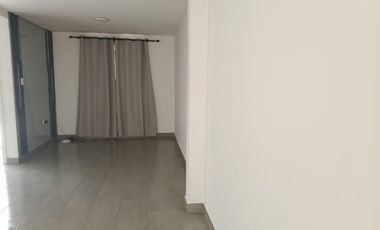 Alquilo casa en Villa Blanca, en Via a la costa