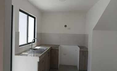 Alquilo casa en Villa Blanca, en Via a la costa
