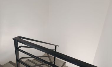 Alquilo casa en Villa Blanca, en Via a la costa
