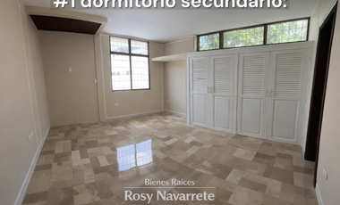 Amplia casa en alquiler Santa Cecilia - 4 dorm., 4 baños, piscina y parqueo 6 vehículos