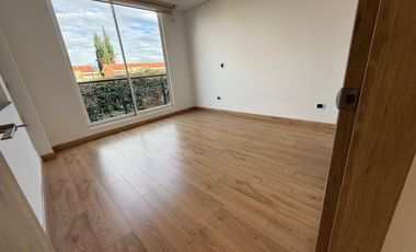 HERMOSA CASA EN ARRENDAMIENTO CHIA ARUNA A1550