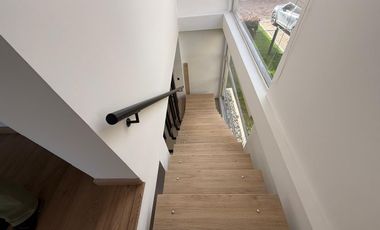 HERMOSA CASA EN ARRENDAMIENTO CHIA ARUNA A1550