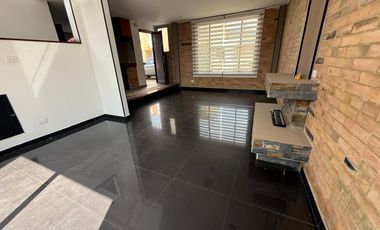 CASA EN ARRENDAMIENTO CHIA VEREDA TIQUIZA A1549