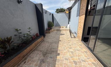 CASA EN ARRENDAMIENTO CHIA VEREDA TIQUIZA A1549