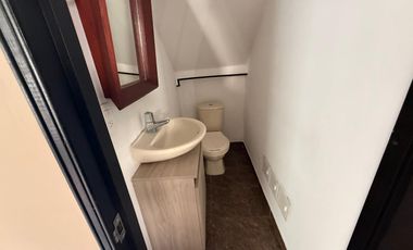 CASA EN ARRENDAMIENTO CHIA VEREDA TIQUIZA A1549