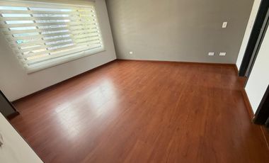 CASA EN ARRENDAMIENTO CHIA VEREDA TIQUIZA A1549