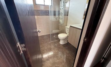 CASA EN ARRENDAMIENTO CHIA VEREDA TIQUIZA A1549