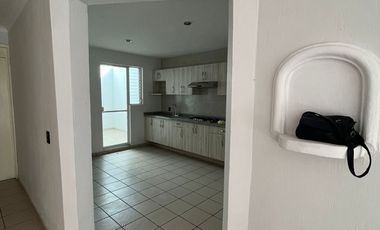 CASA EN RENTA EN EL TAPATIO