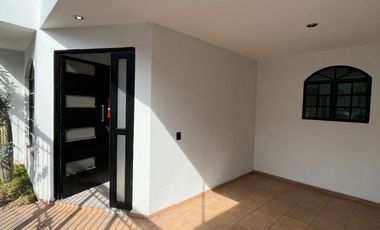 CASA EN RENTA EN EL TAPATIO