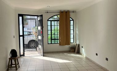 CASA EN RENTA EN EL TAPATIO