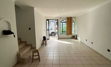 CASA EN RENTA EN EL TAPATIO