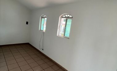 CASA EN RENTA EN EL TAPATIO