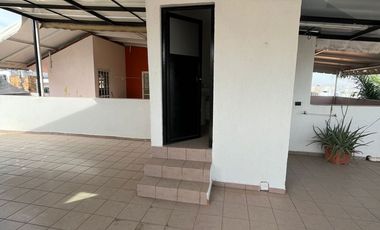 CASA EN RENTA EN EL TAPATIO