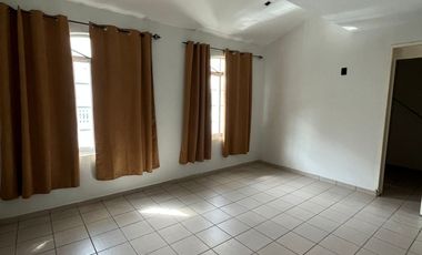 CASA EN RENTA EN EL TAPATIO