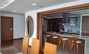 Departamento de lujo amoblado 3 habitaciones 310m2 renta Sector Miravalle Cumbaya