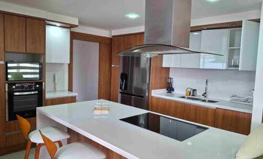 Departamento de lujo amoblado 3 habitaciones 310m2 renta Sector Miravalle Cumbaya