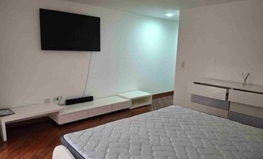 Departamento de lujo amoblado 3 habitaciones 310m2 renta Sector Miravalle Cumbaya