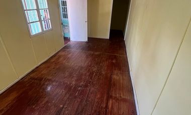 Casa En Venta + Depto Interior, 225 M² Terreno, La Granja