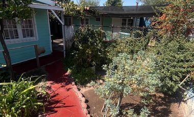 Casa En Venta + Depto Interior, 225 M² Terreno, La Granja