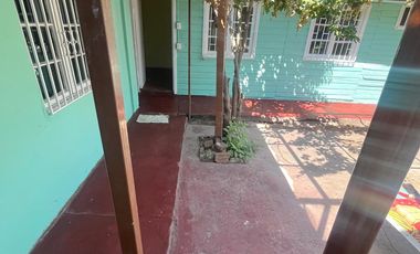 Casa En Venta + Depto Interior, 225 M² Terreno, La Granja