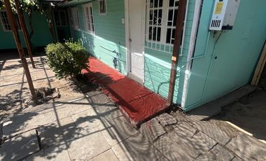 Casa En Venta + Depto Interior, 225 M² Terreno, La Granja