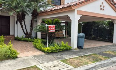 Casa Grande Terra Nostra con 4 Habitaciones Piscina en Venta, Vía a La Costa