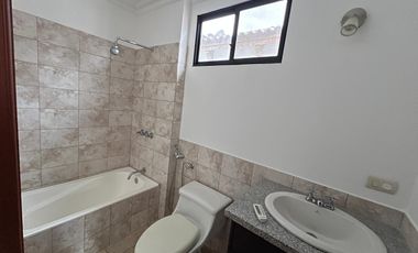 Casa Grande Terra Nostra con 4 Habitaciones Piscina en Venta, Vía a La Costa