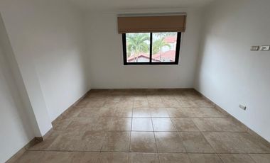 Casa Grande Terra Nostra con 4 Habitaciones Piscina en Venta, Vía a La Costa