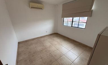 Casa Grande Terra Nostra con 4 Habitaciones Piscina en Venta, Vía a La Costa