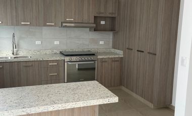 CASA EN RENTA EN VILLATERI AL NORTE DE AGUASCALIENTES