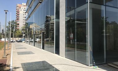 ARRIENDO Local Comercial de 56,86 m2, sector Metro Escuela Militar