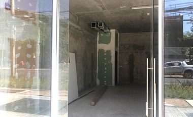 ARRIENDO Local Comercial de 56,86 m2, sector Metro Escuela Militar