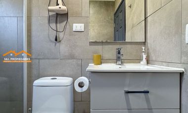 Arriendo Cabaña Sector Las Quemas, Pasado El Aeropuerto