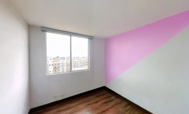 Apartamento dúplex en venta en Madrid Cundinamarca | 95 m² | 3 habitaciones y parqueadero propio