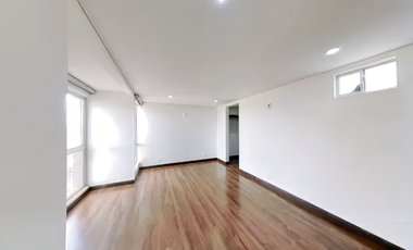 Apartamento dúplex en venta en Madrid Cundinamarca | 95 m² | 3 habitaciones y parqueadero propio