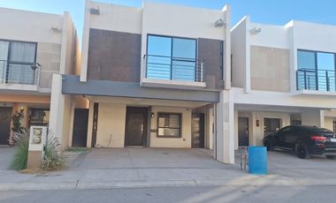 RENTA DE CASA CON COCINA EQUIPA EN LA GAVIA RESIDENCIAL