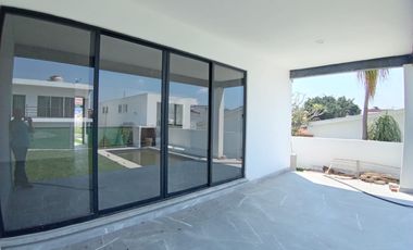 CASA EN VENTA EN FRACCIONAMIENTO LOMAS DE COCOYOC MORELOS