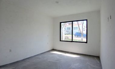 CASA EN VENTA EN FRACCIONAMIENTO LOMAS DE COCOYOC MORELOS