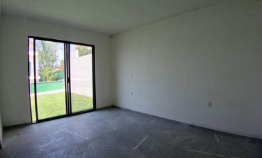 CASA EN VENTA EN FRACCIONAMIENTO LOMAS DE COCOYOC MORELOS