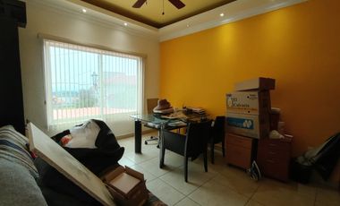 CASA EN VENTA EN FRACCIONAMIENTO LOMAS DE COCOYOC MORELOS